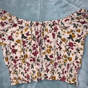 American Eagle Crop top